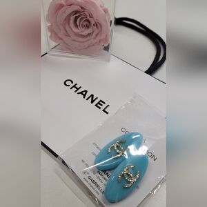 NWT Chanel Beauty Teal Hair Clips Novelty Hair Accessories
